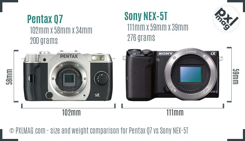 Pentax Q7 vs Sony NEX-5T size comparison