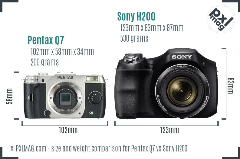 Pentax Q7 vs Sony H200 size comparison