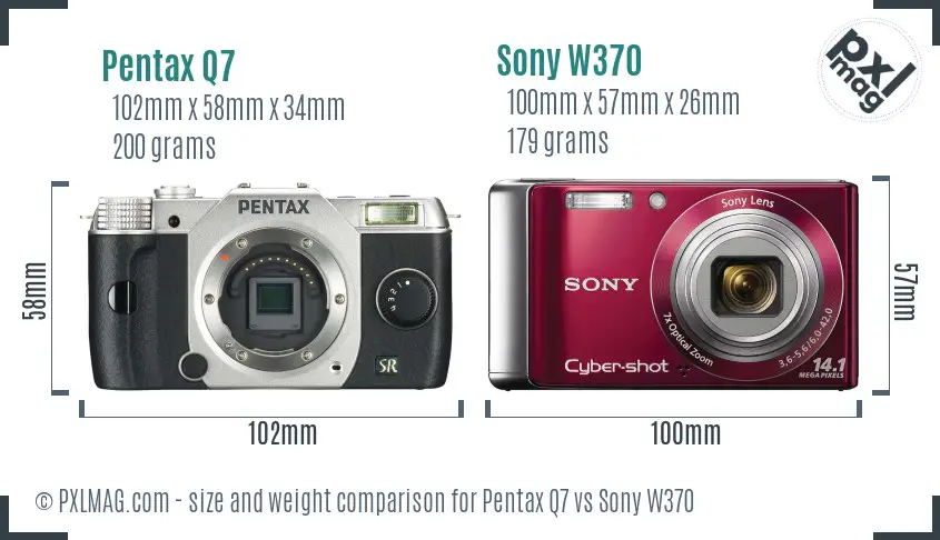 Pentax Q7 vs Sony W370 size comparison