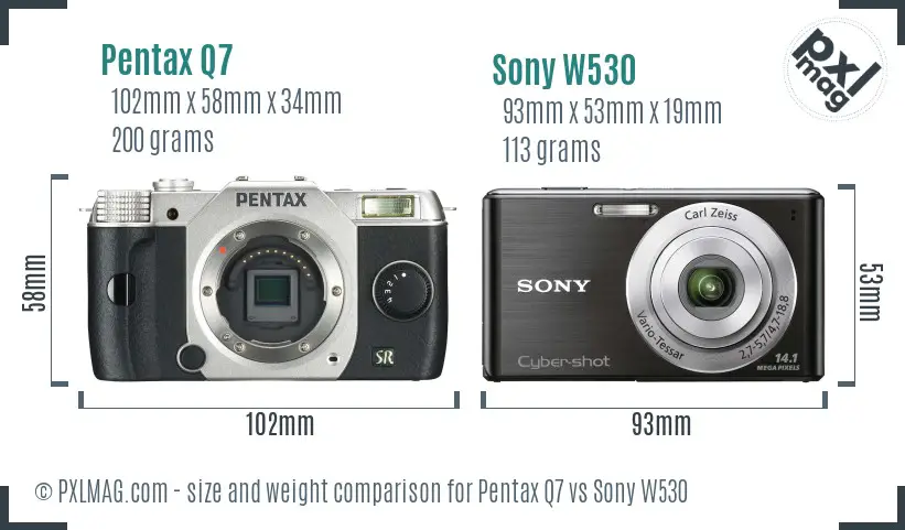 Pentax Q7 vs Sony W530 size comparison
