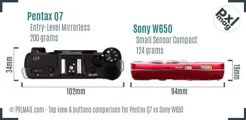 Pentax Q7 vs Sony W650 top view buttons comparison