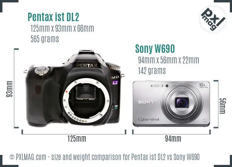 Pentax ist DL2 vs Sony W690 size comparison Pentax ist DL2 vs Sony W690 size comparison