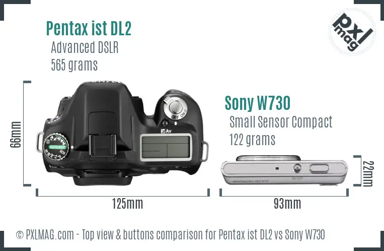 Pentax ist DL2 vs Sony W730 top view buttons comparison Pentax ist DL2 vs Sony W730 top view buttons comparison