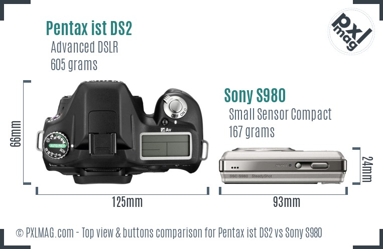 Pentax ist DS2 vs Sony S980 top view buttons comparison