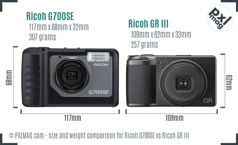 Ricoh G700SE vs Ricoh GR III size comparison