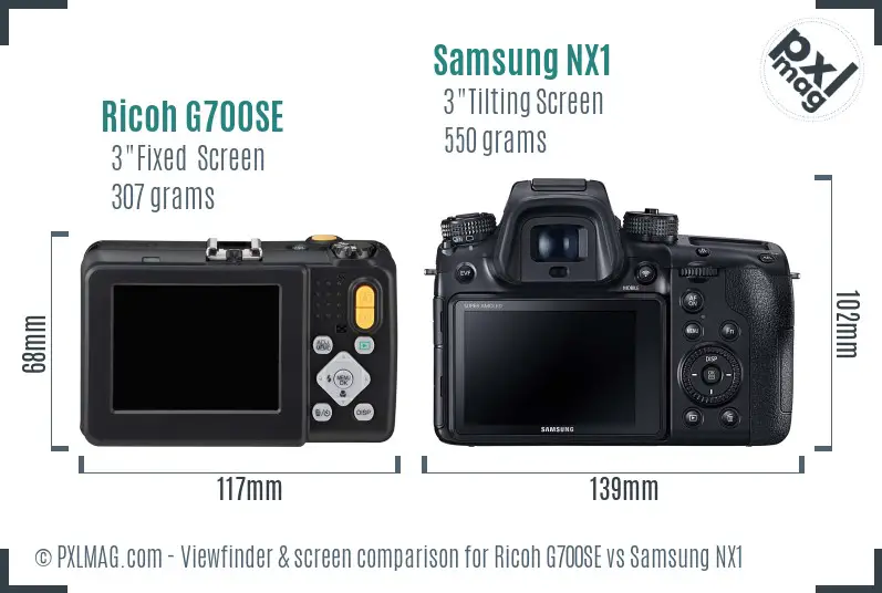 Ricoh G700SE vs Samsung NX1 Screen and Viewfinder comparison
