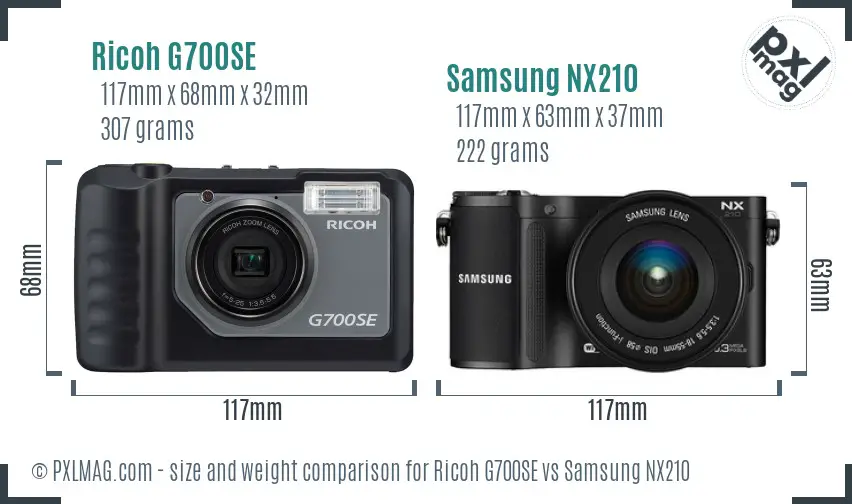 Ricoh G700SE vs Samsung NX210 size comparison