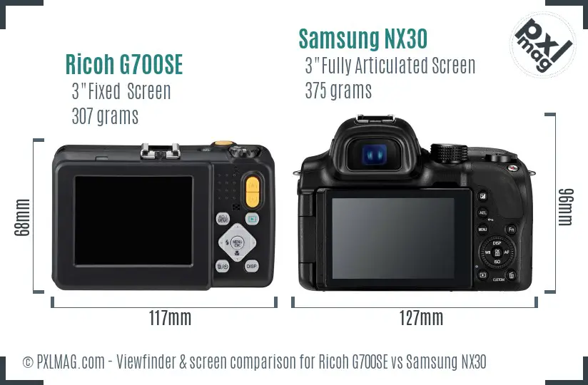 Ricoh G700SE vs Samsung NX30 Screen and Viewfinder comparison