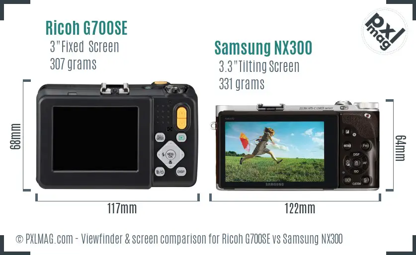 Ricoh G700SE vs Samsung NX300 Screen and Viewfinder comparison