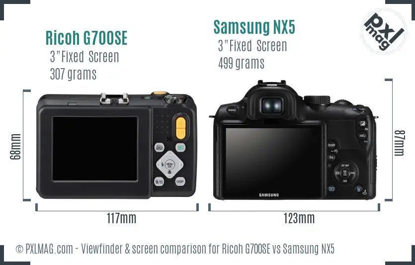 Ricoh G700SE vs Samsung NX5 Screen and Viewfinder comparison