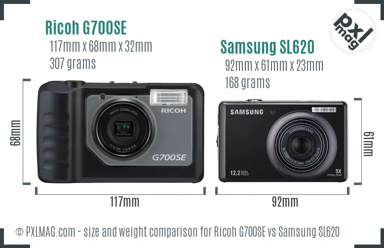 Ricoh G700SE vs Samsung SL620 size comparison