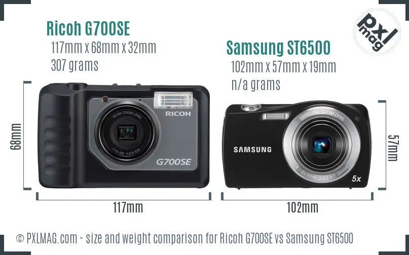 Ricoh G700SE vs Samsung ST6500 size comparison