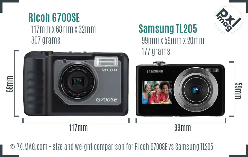 Ricoh G700SE vs Samsung TL205 size comparison