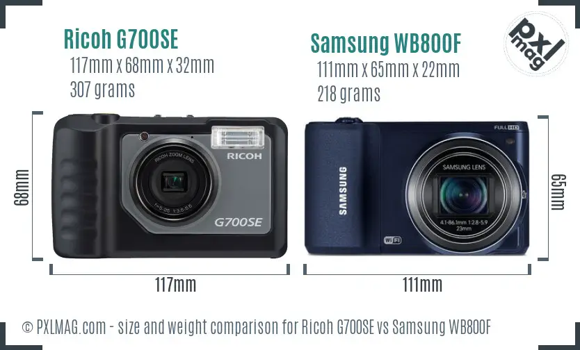 Ricoh G700SE vs Samsung WB800F size comparison