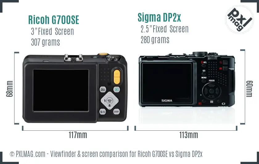Ricoh G700SE vs Sigma DP2x Screen and Viewfinder comparison