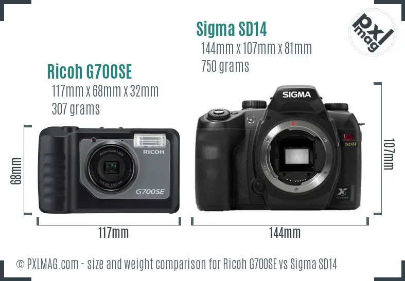 Ricoh G700SE vs Sigma SD14 size comparison