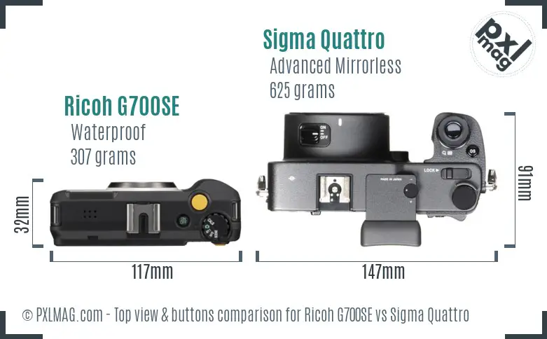 Ricoh G700SE vs Sigma Quattro top view buttons comparison