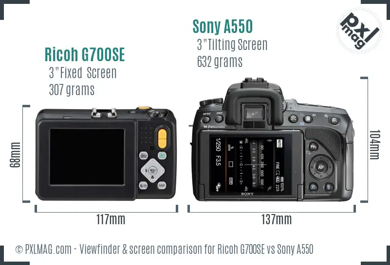 Ricoh G700SE vs Sony A550 Screen and Viewfinder comparison