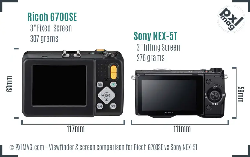Ricoh G700SE vs Sony NEX-5T Screen and Viewfinder comparison