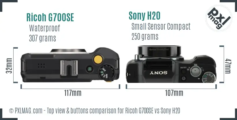 Ricoh G700SE vs Sony H20 top view buttons comparison
