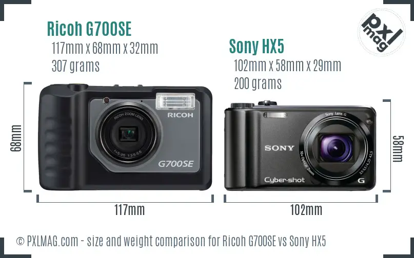 Ricoh G700SE vs Sony HX5 size comparison