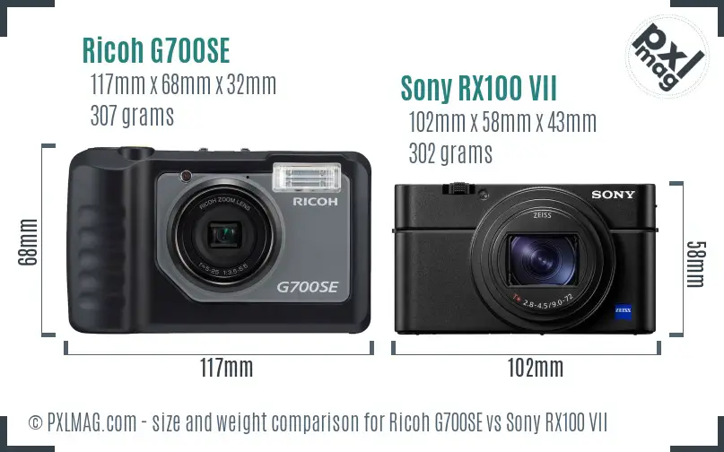 Ricoh G700SE vs Sony RX100 VII size comparison