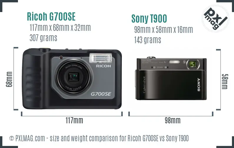 Ricoh G700SE vs Sony T900 size comparison