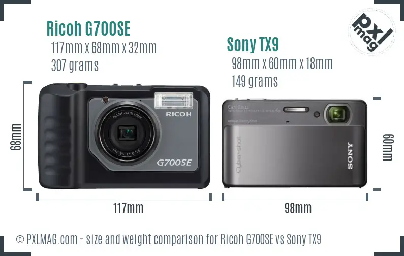 Ricoh G700SE vs Sony TX9 size comparison