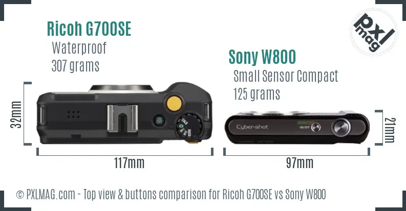 Ricoh G700SE vs Sony W800 top view buttons comparison