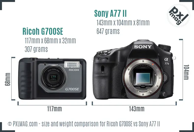 Ricoh G700SE vs Sony A77 II size comparison