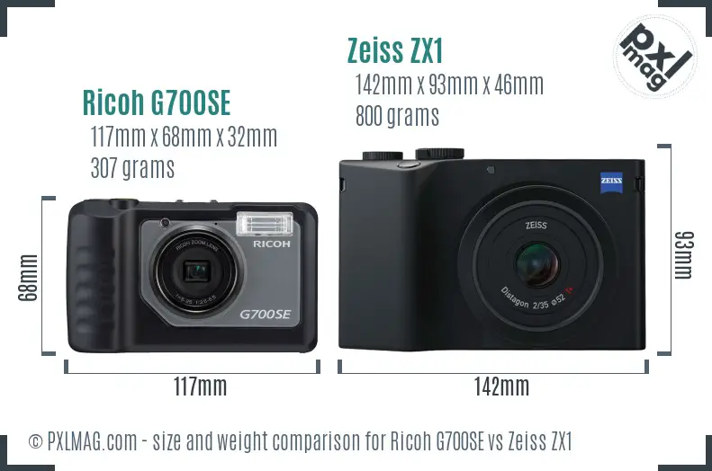Ricoh G700SE vs Zeiss ZX1 size comparison