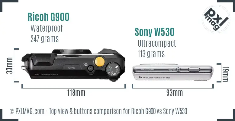 Ricoh G900 vs Sony W530 top view buttons comparison