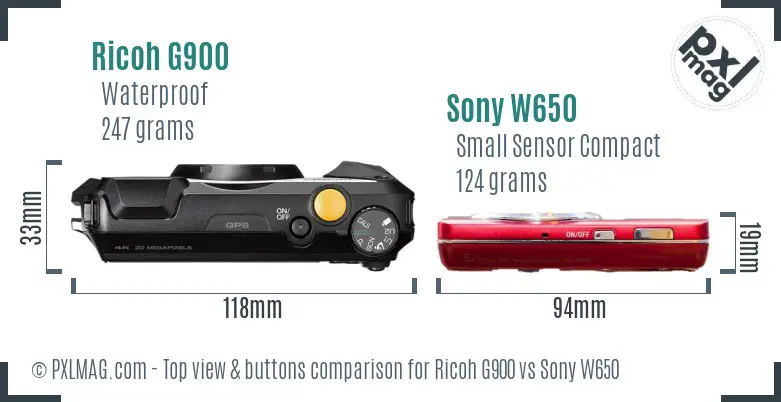 Ricoh G900 vs Sony W650 top view buttons comparison