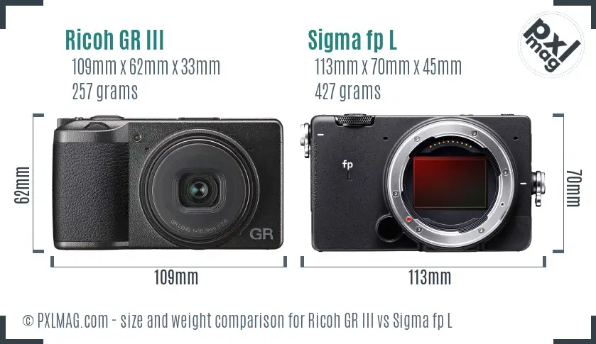 Ricoh GR III vs Sigma fp L size comparison