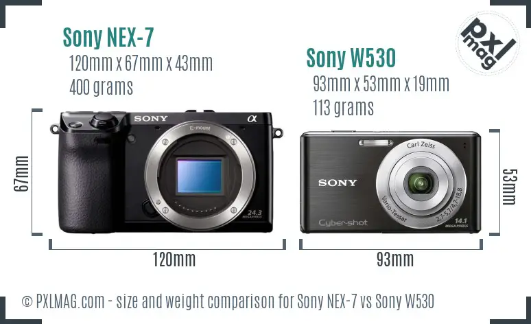 Sony NEX-7 vs Sony W530 size comparison