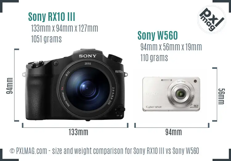 Sony RX10 III vs Sony W560 size comparison