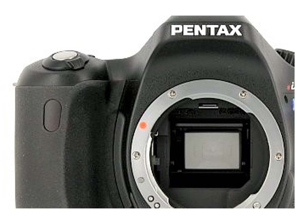 Pentax ist DS2 Specs and Review - PXLMAG.com