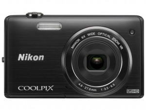 Nikon Coolpix S5200 front