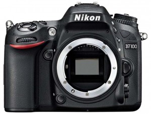 Nikon D7100 front