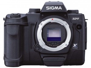 Sigma SD9 front