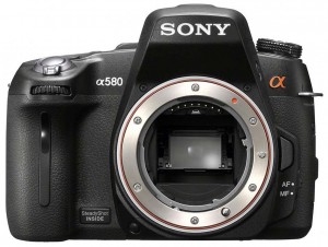 Sony Alpha DSLR-A580 front Sony Alpha DSLR-A580 front