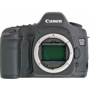Canon EOS 5D front