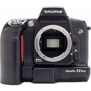 Fujifilm FinePix S1 Pro front