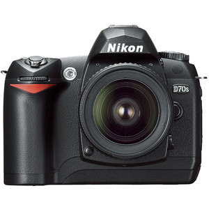 Nikon D70s front