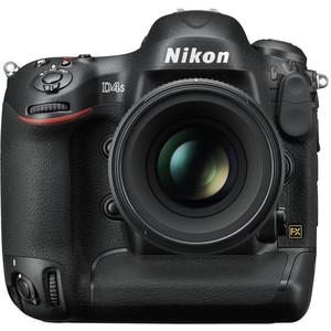 Nikon D4s front