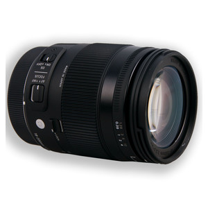 Sigma-18-200mm-F3.5-6.3-DC-Sony-Alpha lens